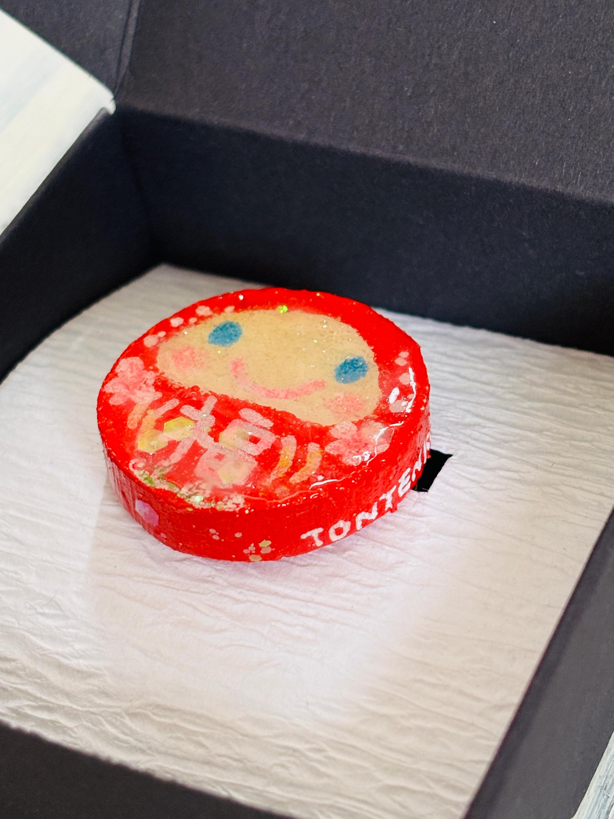 【一点物】笑顔だるまブローチ no.01